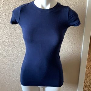 5/$15 T-shirt short sleeve.